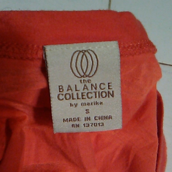 Orange knit top by "the Balance Collection" - Picture 8 of 8